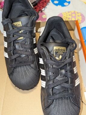 adidas Kids Black Sneakers with White Stripes and Gold Logo